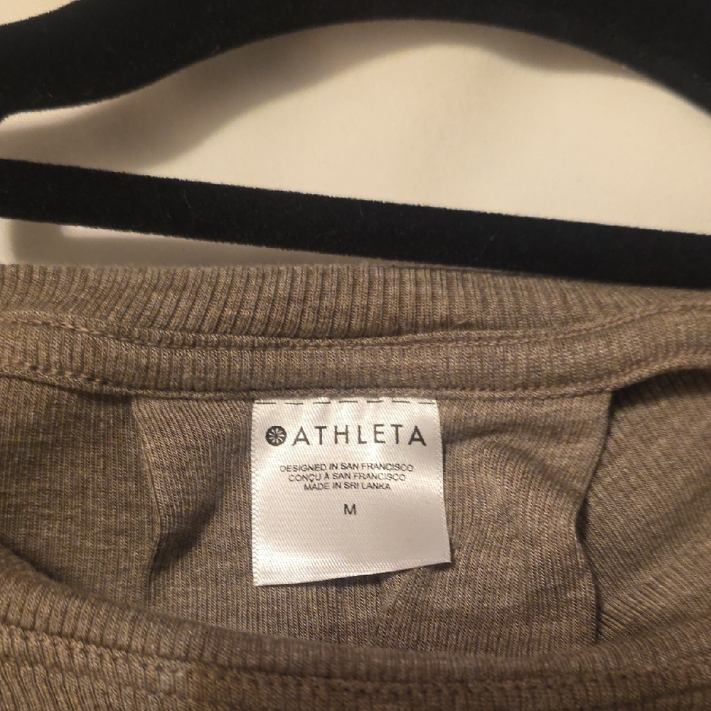 Athleta Women's Short Sleeve Tan Tee - Picture 3 of 3